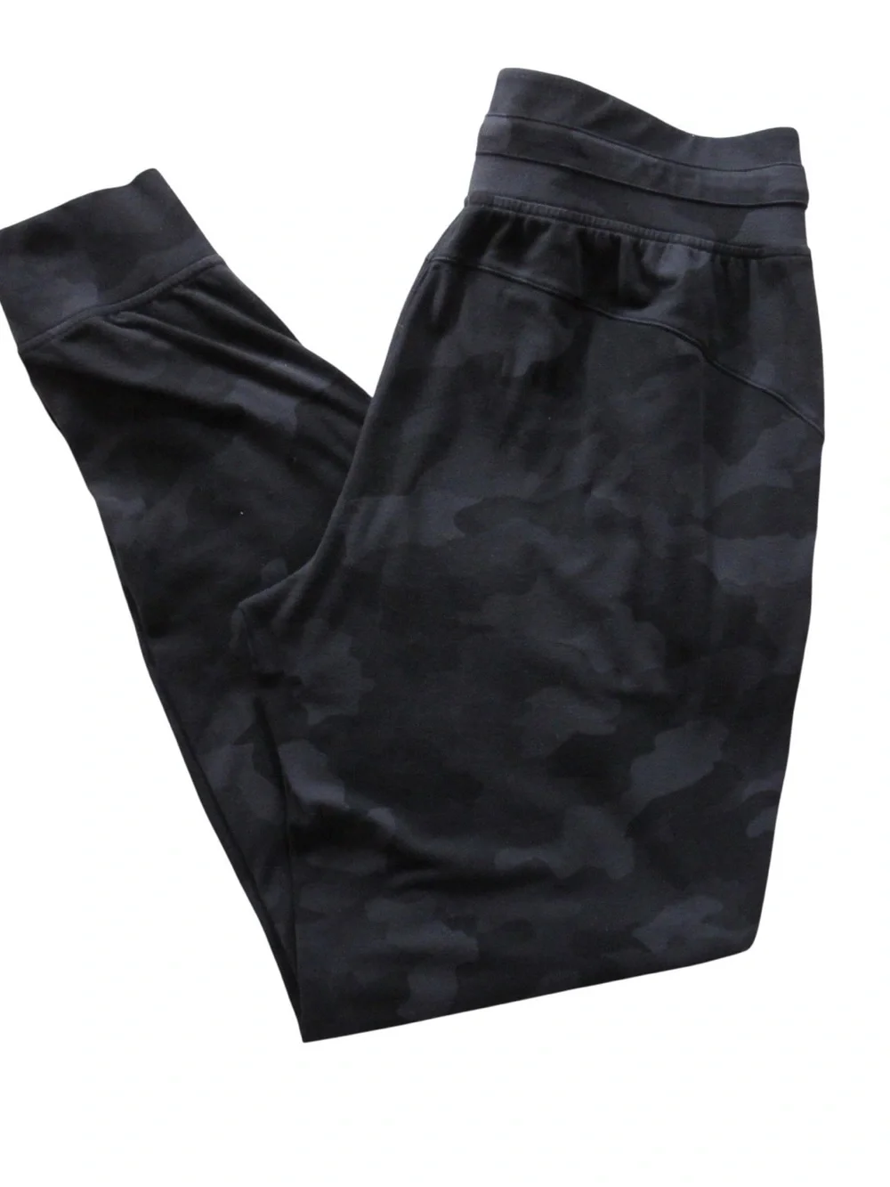 Lululemon Ready to Rulu Jogger Pants 8 Black Camo Soft Sweat Wicking Athletic